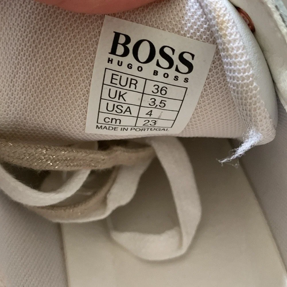Boss Girls White & Gold Leather Trainers leather kids girls Sneakers‎  size 4